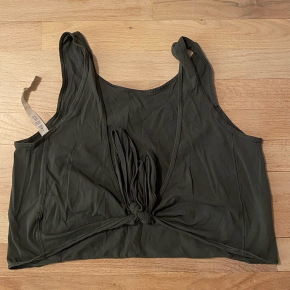 Lululemon It’s a Tie Tank - Picture 4 of 5
